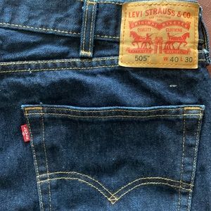 Mens Levi’s 505 Like New Condition Size 40 x 30